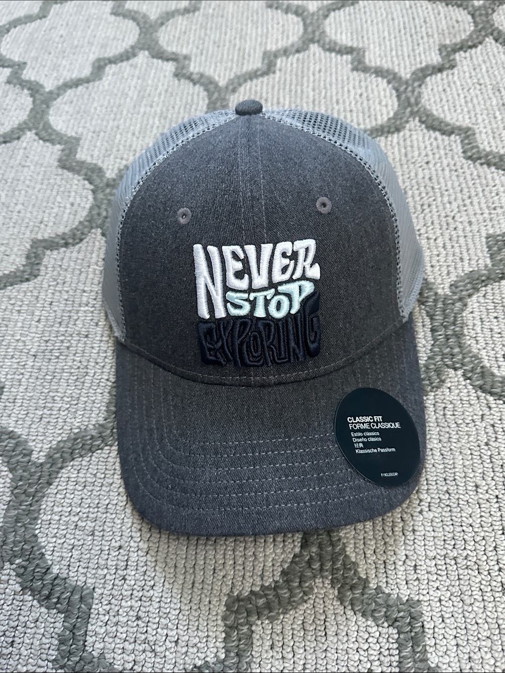 North Face Mudder Trucker Hat Medium Gray Mesh Snapback One Size Adjustable NWTs